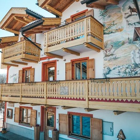 Casa Di Franz Hotell Vigo di Fassa Exteriör bild