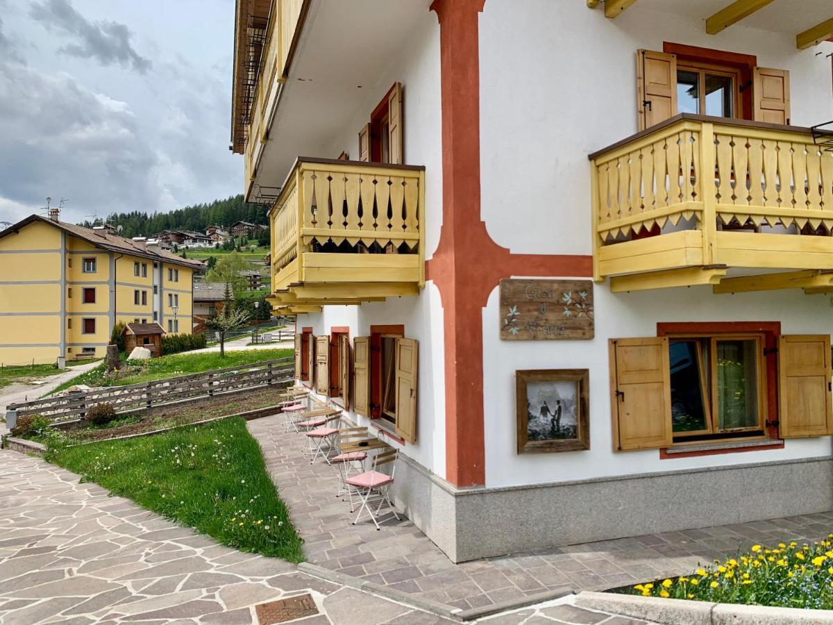 Casa Di Franz Hotell Vigo di Fassa Exteriör bild